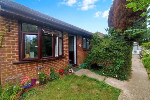 Rope Walk, Littlehampton, West Sussex 2 bed bungalow for sale