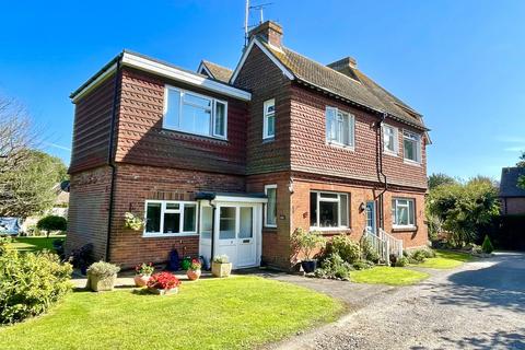 Ffynches Lodge, 18 The Street 1 bed flat for sale