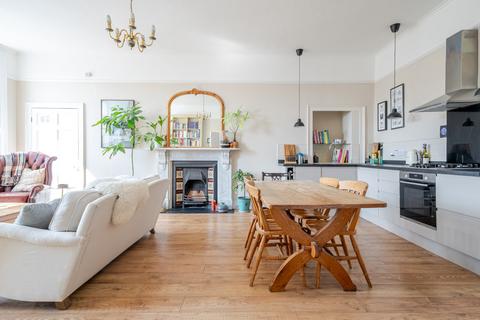 Portland Place, Somerset BA1 1 bed apartment for sale