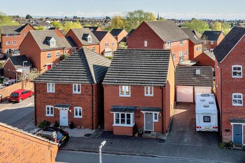 Robins Corner, Evesham, WR11 3 bed detached house for sale