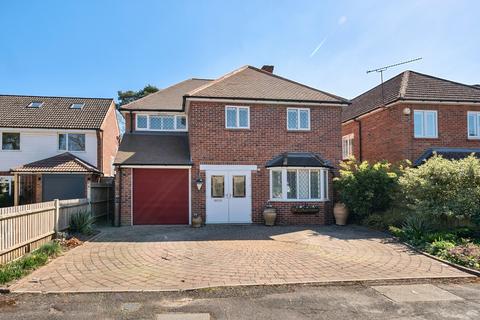 Kenilworth Road, Fleet, Hampshire 4 bed detached house for sale