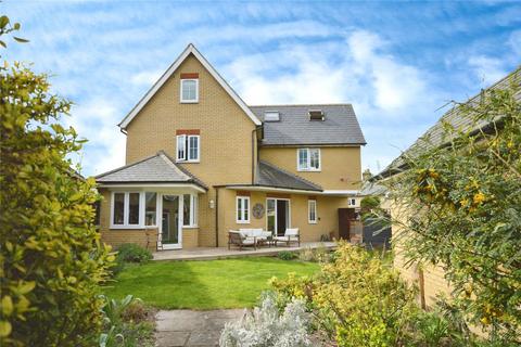 Mill Road, Royston, Hertfordshire, SG8 5 bed detached house for sale
