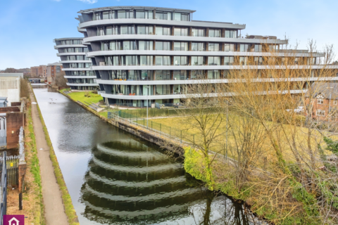 Woodfield Road, Altrincham, Greater... 2 bed flat for sale