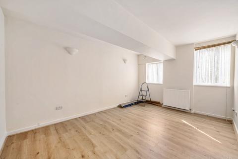 London Road, Mitcham CR4 1 bed apartment for sale