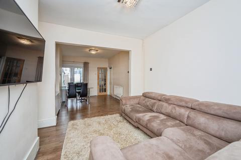 Windsor Road, Kent ME7 3 bed terraced house for sale
