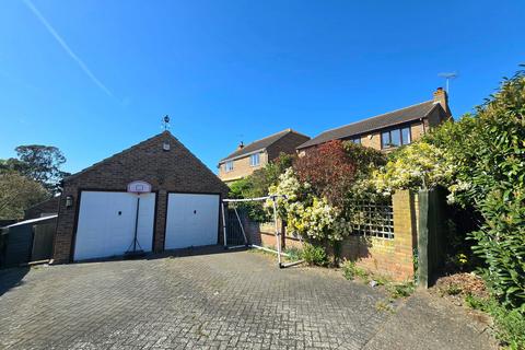 Wards Hill Road, Sheerness ME12 4 bed detached house for sale