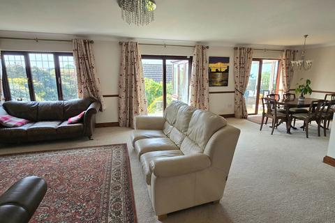 Wards Hill Road, Sheerness ME12 4 bed detached house for sale