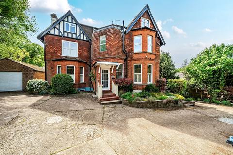 Snatts Hill, Oxted RH8 4 bed apartment for sale