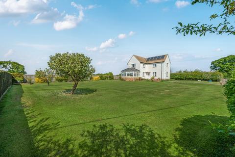 The Ridings, Leafield, Witney 3 bed detached house for sale