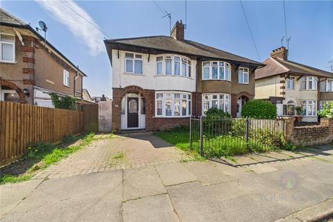 Longland Road, The Headlands... 3 bed semi