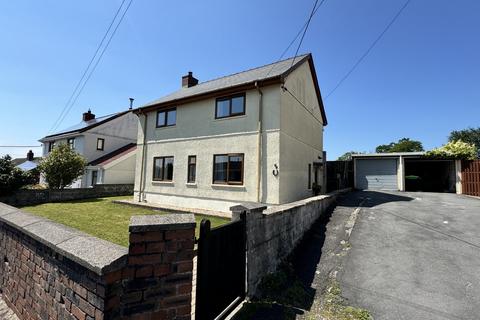 Walter Road, Ammanford, Carmarthenshire. 3 bed detached house for sale
