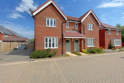 Frost Drive, Tiptree, Colchester, CO5 3 bed property for sale