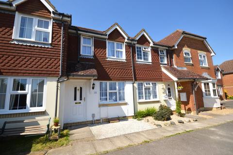 Vickers Close, Folkestone CT18 2 bed terraced house for sale