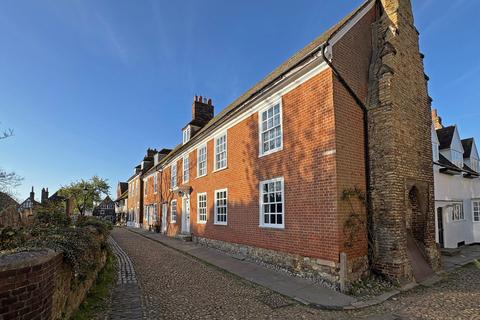 Church Square, Rye, East Sussex TN31 7HF 4 bed house for sale