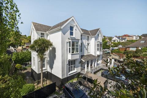 33 Paradise Road, Teignmouth, TQ14 8NR 2 bed apartment for sale