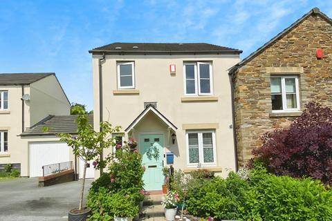 Kestrel Park, Tavistock, PL19 3 bed semi