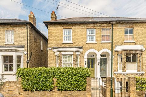 Edward Road, Hampton Hill TW12 3 bed semi
