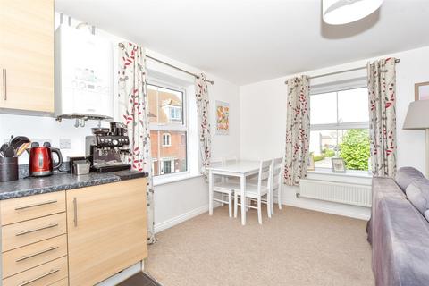 The Halt, Chichester PO18 2 bed apartment for sale