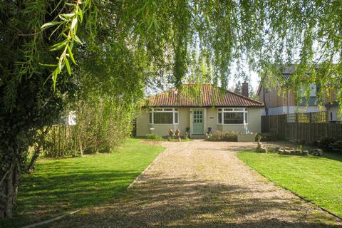 Owls Green, Dennington, IP13 8BY 3 bed detached bungalow for sale