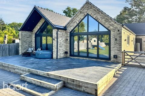 Outwell Road, Elm 4 bed detached bungalow for sale