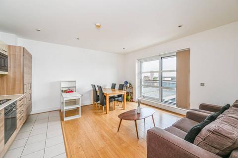 Cornell Square, Nine Elms, London, SW8 2 bed flat for sale