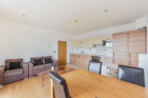 Cornell Square, Nine Elms, London, SW8 2 bed flat for sale