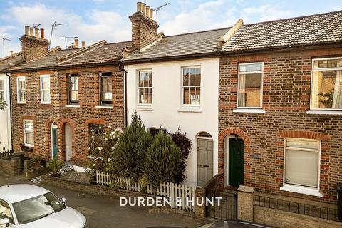 Cowley Road, Wanstead E11 2 bed terraced house for sale