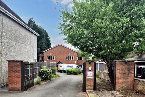 Littleworth Road, Cannock 2 bed apartment for sale