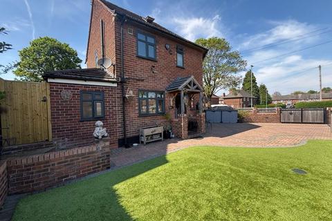 Pengham Walk, Manchester M23 3 bed semi