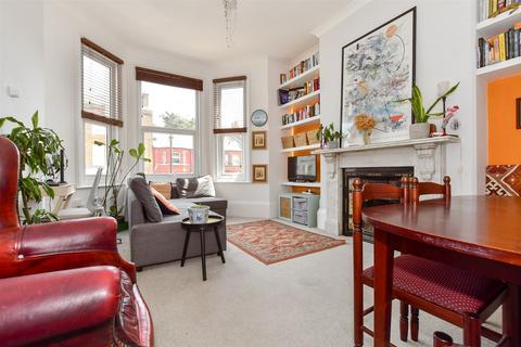 Harold Road, Cliftonville, Margate, Kent 2 bed flat for sale