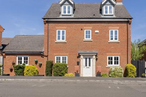 Ross Drive, Stamford PE9 5 bed detached house for sale