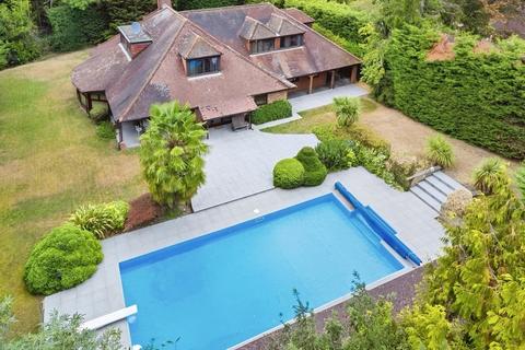 Church Lane, Stoke Poges SL2 5 bed detached house for sale
