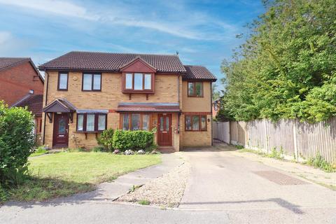 Church Road, Boreham, Chelmsford 3 bed semi