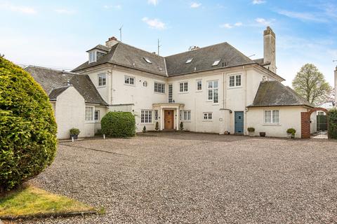 Hepburn Gardens, St Andrews, KY16 5 bed flat for sale