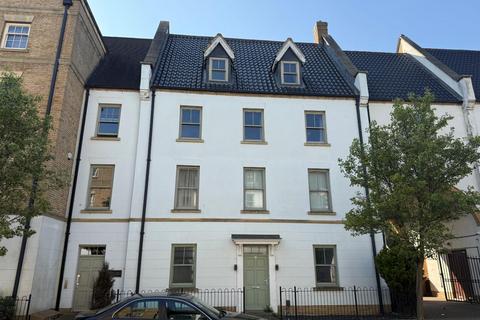 Black Cat Street, Northampton NN5 2 bed apartment for sale
