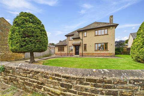 High Street, Northampton NN7 3 bed detached house for sale