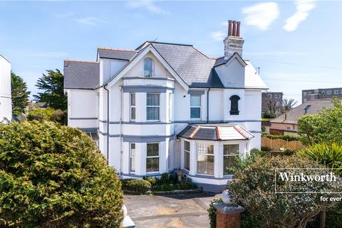 Stourwood Avenue, Bournemouth... 2 bed apartment for sale