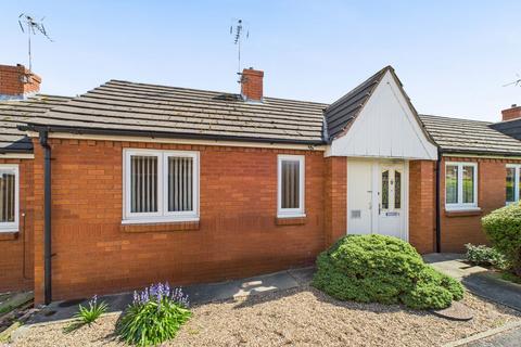 Brierley Green, Netherfield, Nottingham 2 bed terraced bungalow for sale