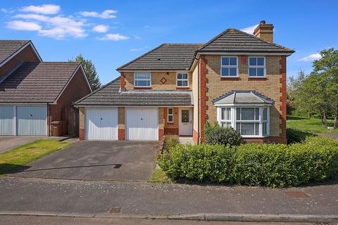 Grant Road, Rochester ME3 4 bed detached house for sale