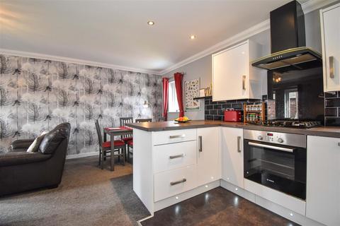 Cross Lane, Penrith 2 bed flat for sale