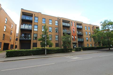 Hackbridge Road, Wallington SM6 1 bed flat for sale