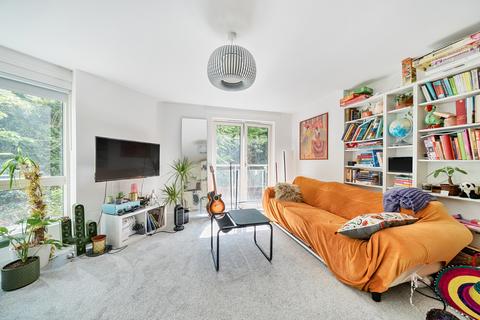 Seren Park Gardens, London 2 bed apartment for sale