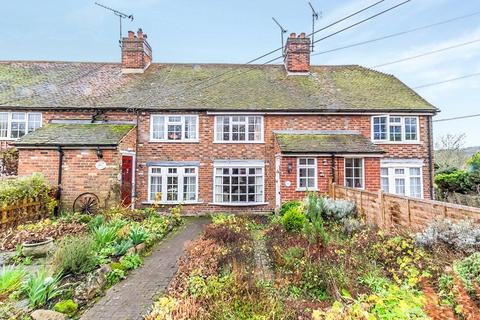 Old Road, Maidstone ME18 2 bed terraced house for sale