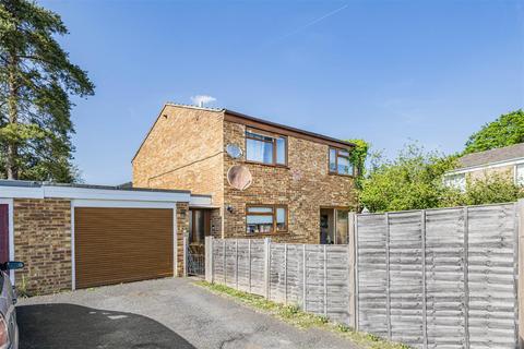 Lomond Avenue, Caversham, Reading 3 bed link detached house for sale