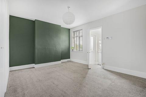 Terrace Road North, Bracknell RG42 1 bed flat for sale