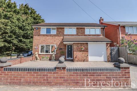 Bury Lane, Hatfield Peverel, CM3 4 bed detached house for sale