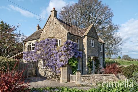 Watergates, Chippenham SN14 4 bed detached house for sale