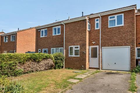 Bicester,  Oxfordshire,  OX26 3 bed terraced house for sale