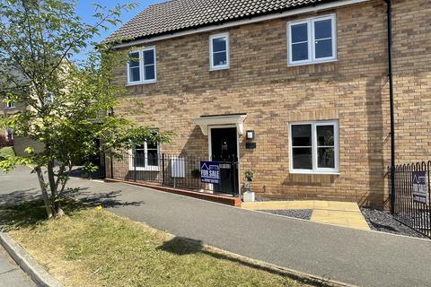 Bluebell Walk, Witham St. Hughs... 3 bed semi