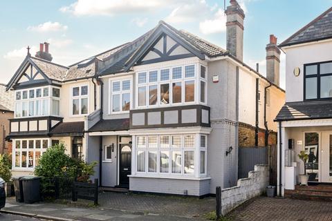 4 bedroom semi-detached house for sale